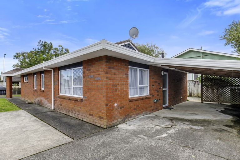 Photo of property in 52 Pine Avenue, Ebdentown, Upper Hutt, 5018