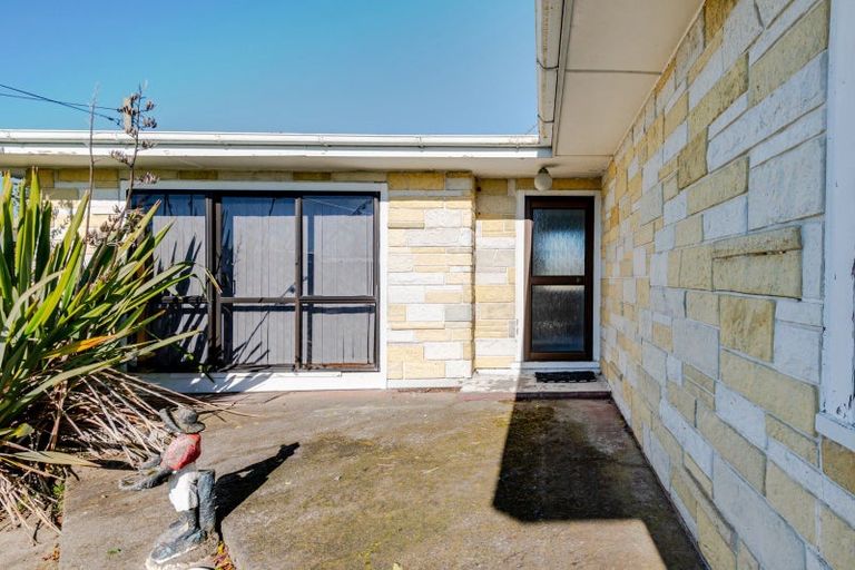 Photo of property in 5 Bibby Street, Waipawa, 4210