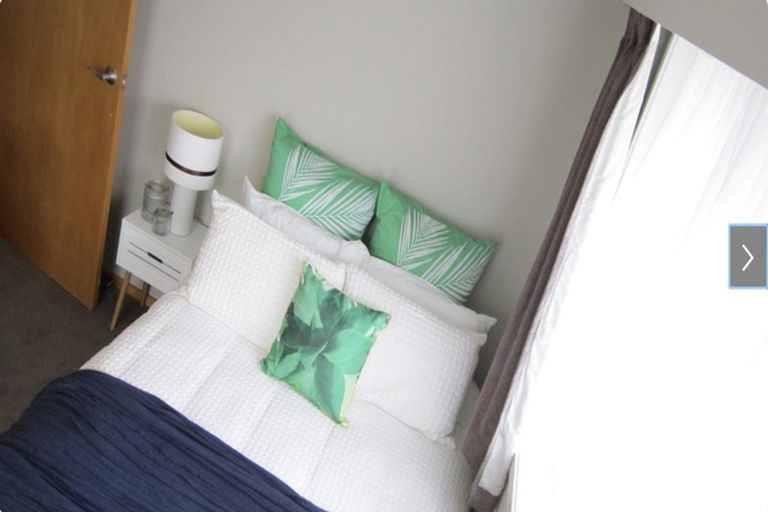 Photo of property in 6 Milnebank Street, Upper Riccarton, Christchurch, 8041