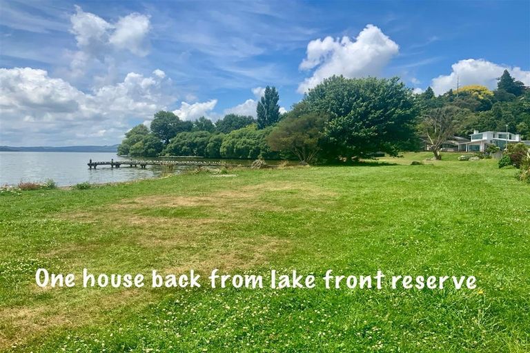 Photo of property in 5a Libra Place, Kawaha Point, Rotorua, 3010