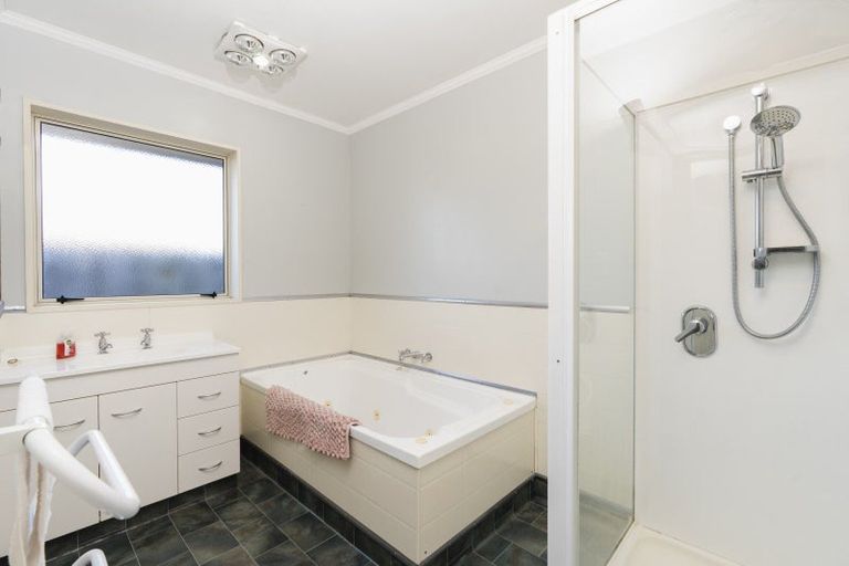 Photo of property in 56 Silverstream Drive, Mosgiel, 9024