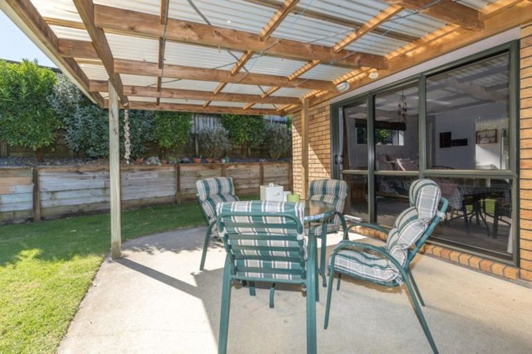 Photo of property in 104 Ayrshire Drive, Grandview Heights, Hamilton, 3200