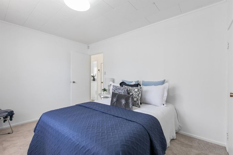 Photo of property in 20 Chesley Place, Half Moon Bay, Auckland, 2012
