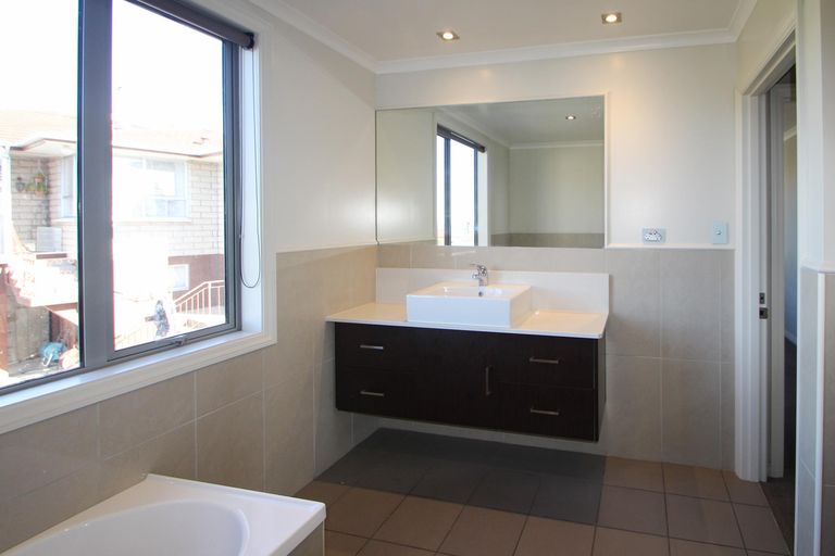 Photo of property in 38 Wharfe Street, South Hill, Oamaru, 9400