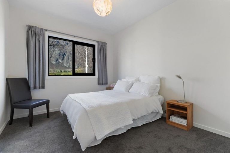 Photo of property in 4 Caithness Court, Jacks Point, Queenstown, 9371