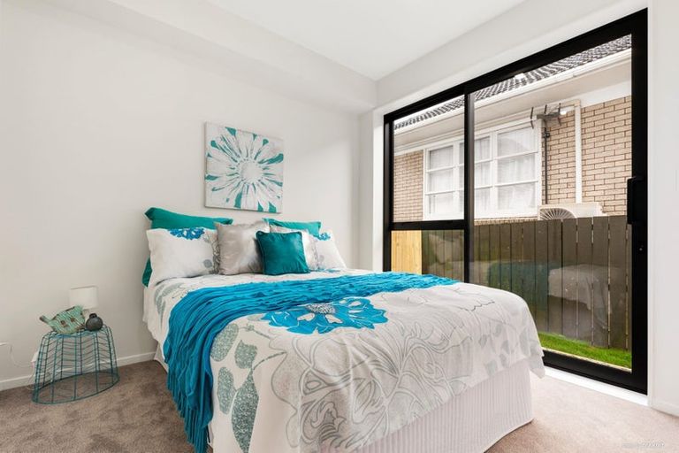 Photo of property in 53a Taikata Road, Te Atatu Peninsula, Auckland, 0610