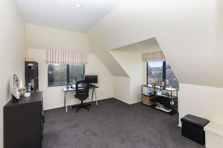 Photo of property in 1a Delph Street, Avonhead, Christchurch, 8042