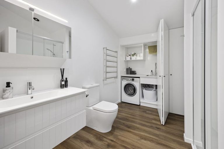 Photo of property in 251a Courtenay Street, Strandon, New Plymouth, 4312