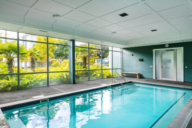 Photo of property in 84 Rewa Rewa Lane, Orewa, 0931