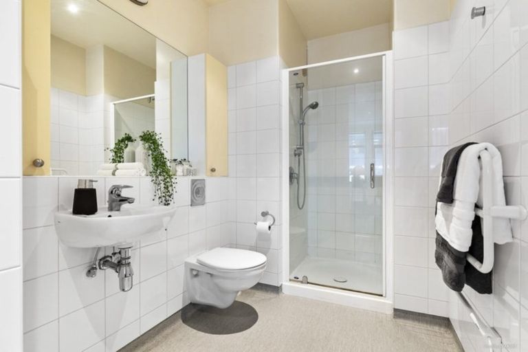 Photo of property in Kelvin House, 7h/16 The Terrace, Wellington Central, Wellington, 6011