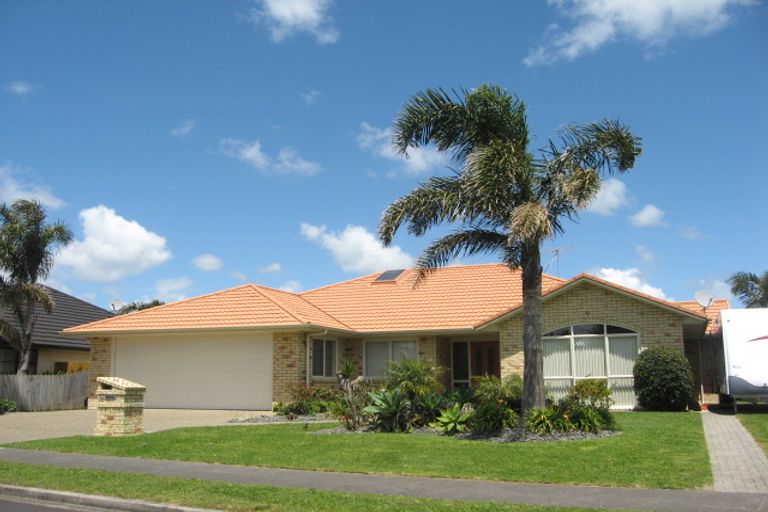 Photo of property in 14 Moss Crescent, Takanini, 2112