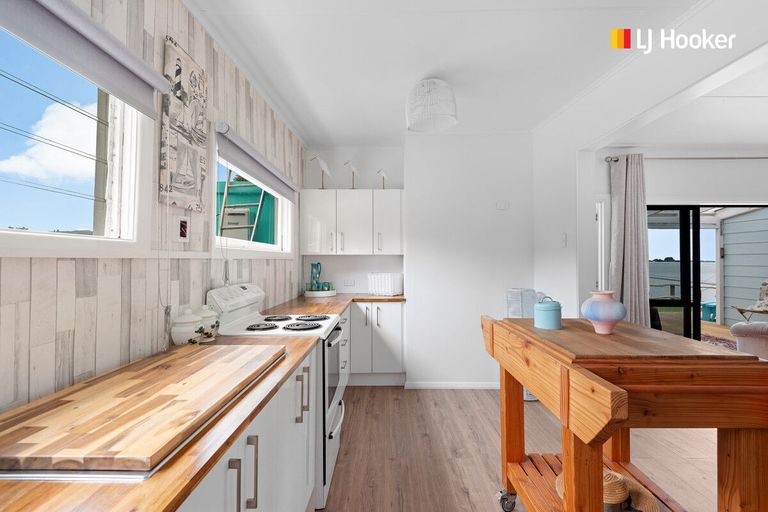 Photo of property in 26 Otakou Golf Course Road, Otakou, Dunedin, 9077