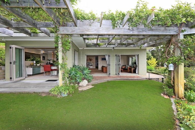 Photo of property in 107 Ballantyne Road, Poraiti, Napier, 4182