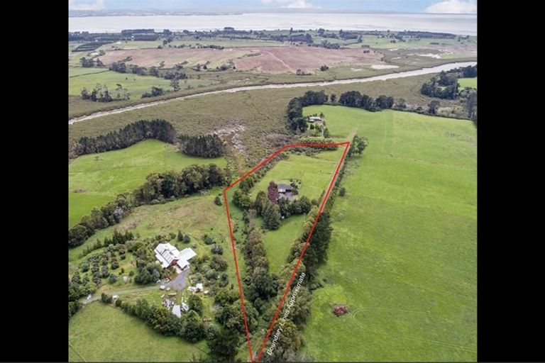 Photo of property in 62b Mcrobbie Road, Kingseat, Papakura, 2580