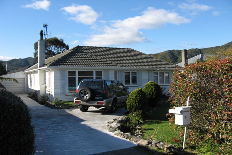 Photo of property in 13 Norfolk Street, Wainuiomata, Lower Hutt, 5014