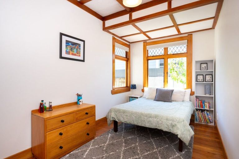 Photo of property in 702 Avenue Road East, Parkvale, Hastings, 4122