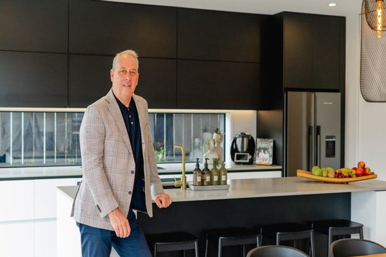 Photo of property in 15 Weatherdeck Close, Whitby, Porirua, 5024