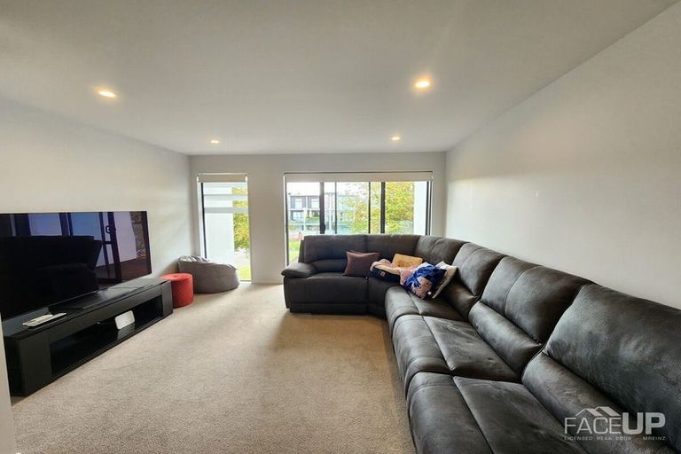 Photo of property in 4 Carder Court, Hobsonville, Auckland, 0618