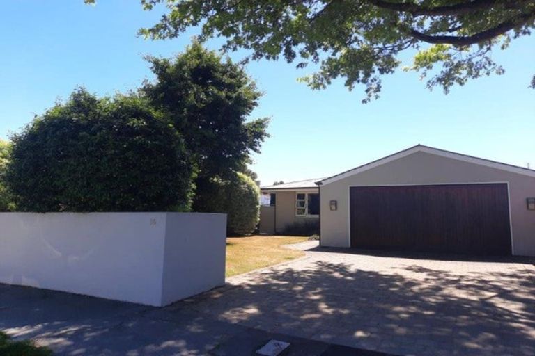 Photo of property in 16 Hadlow Place, Burnside, Christchurch, 8041