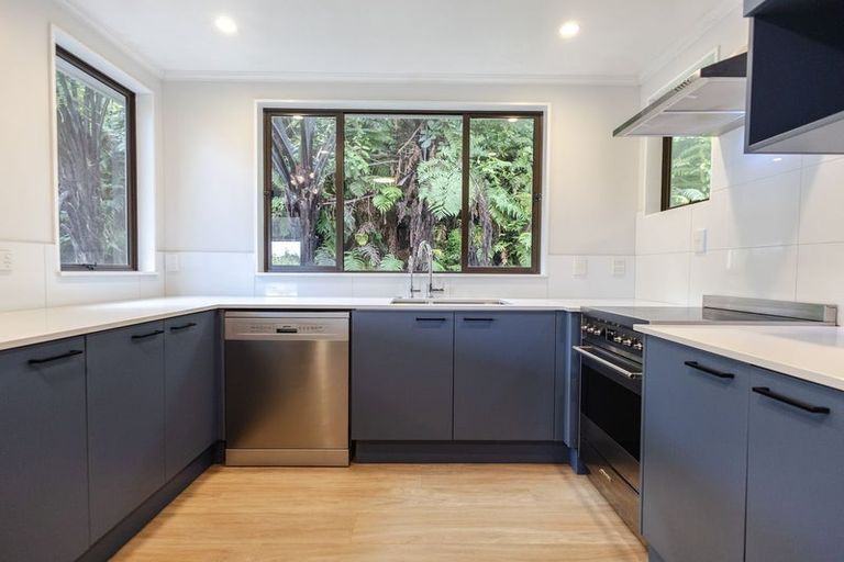 Photo of property in 30 Stanton Crescent, Karoro, Greymouth, 7805