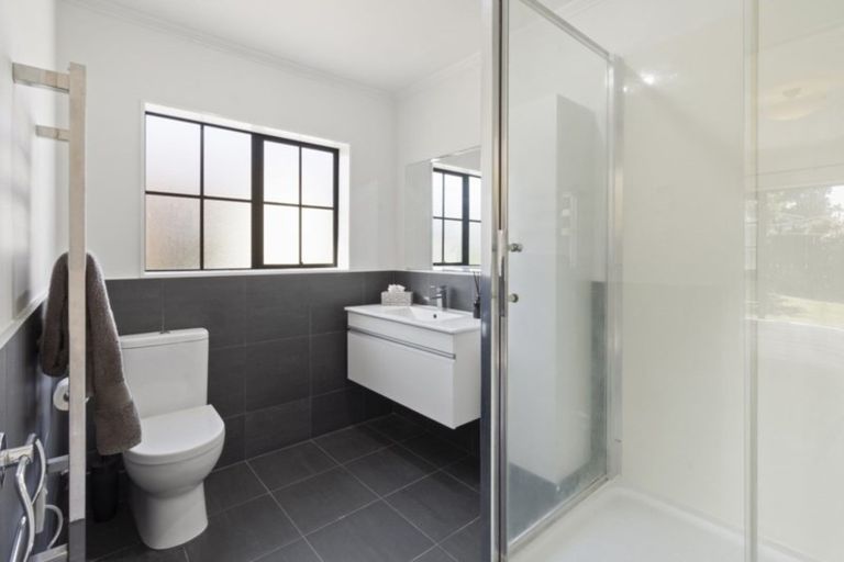 Photo of property in 29 Keywella Drive, Conifer Grove, Takanini, 2112