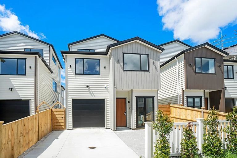 Photo of property in 14 Laquinta Place, Flat Bush, Auckland, 2019