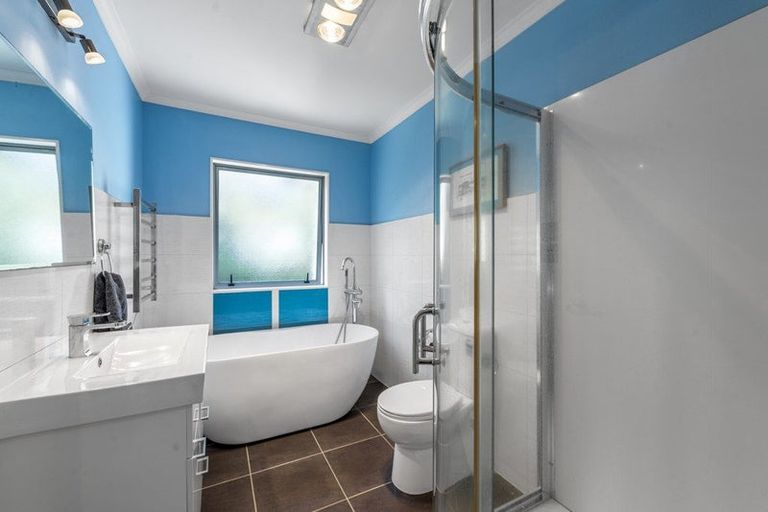 Photo of property in 36 Cape Vista Crescent, Pukekohe, 2120