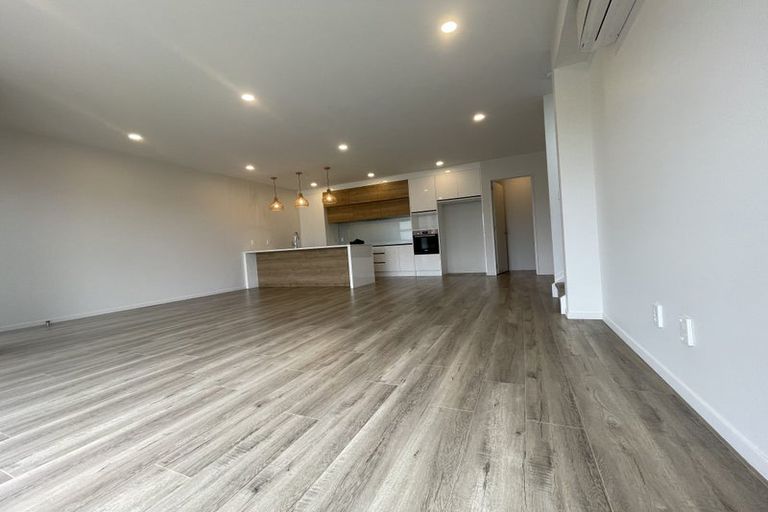 Photo of property in 6 Arran Point Parade, Orewa, 0931