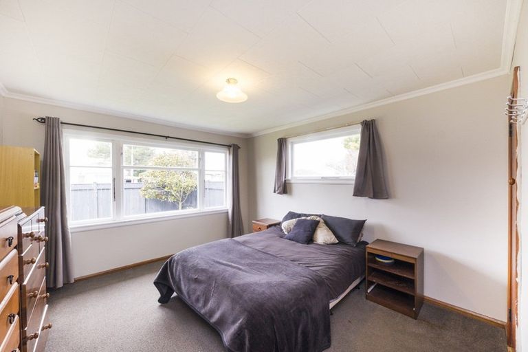 Photo of property in 21 Glasgow Street, Takaro, Palmerston North, 4412