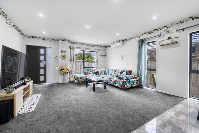 Photo of property in 28a Fernaig Street, Papakura, 2110