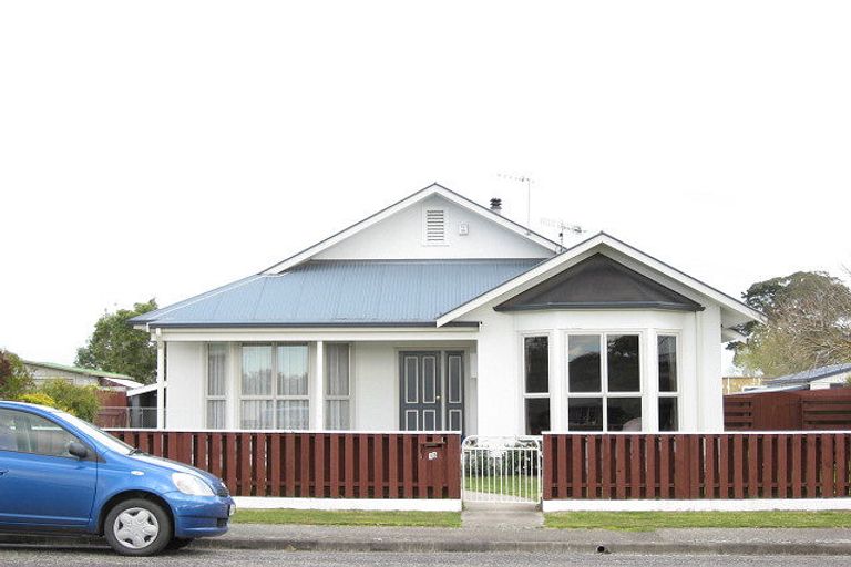 Photo of property in 13 Woburn Street, Waipukurau, 4200