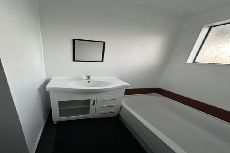 Photo of property in 9c Ironside Road, Johnsonville, Wellington, 6037