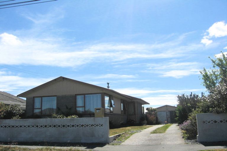 Photo of property in 12 Vivian Street, Burwood, Christchurch, 8083