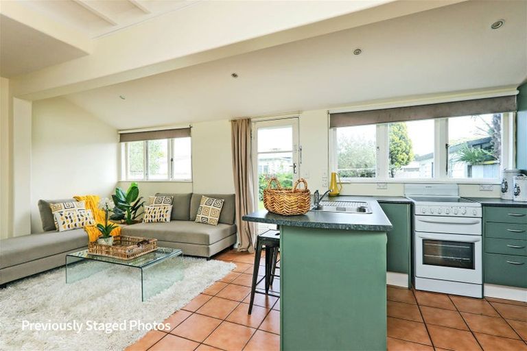 Photo of property in 302 Mclean Street, Saint Leonards, Hastings, 4120