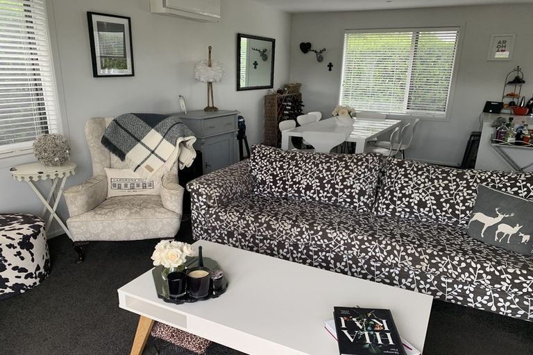 Photo of property in 20 Tuscan Lane, Martinborough, 5711