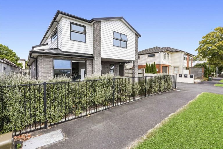 Photo of property in 54c Cook Street, Hamilton East, Hamilton, 3216
