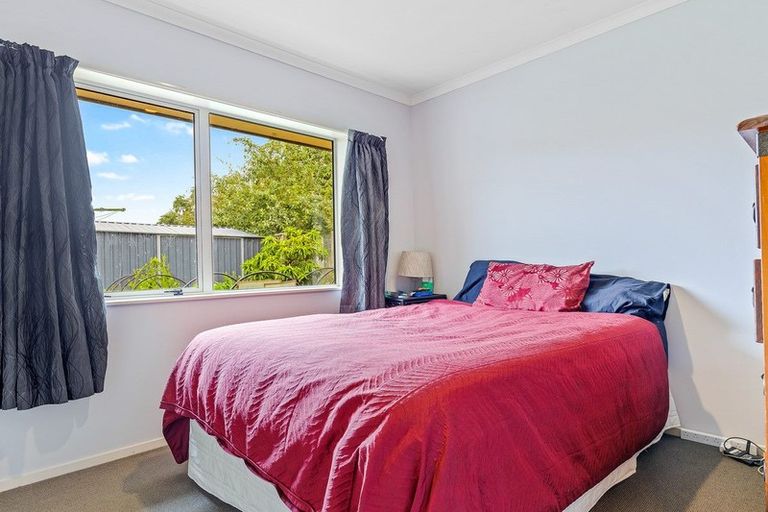 Photo of property in 14 Calvandra Grove, Rangiora, 7400