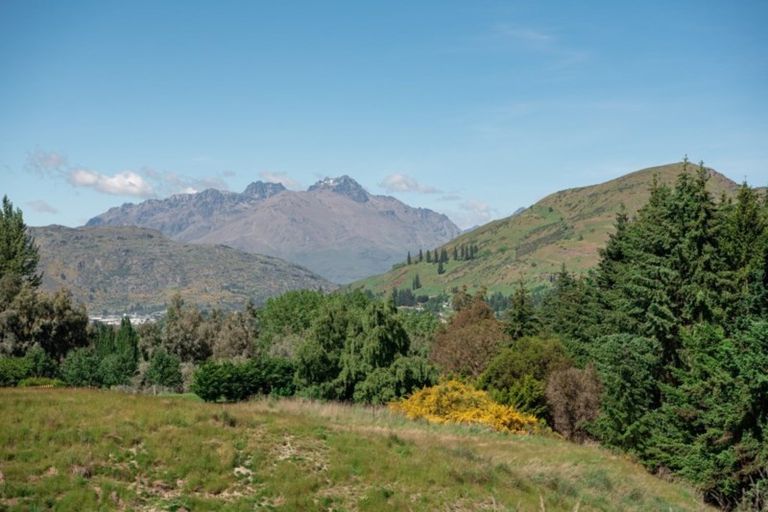 Photo of property in 93a Slope Hill Road, Lake Hayes, Queenstown, 9371