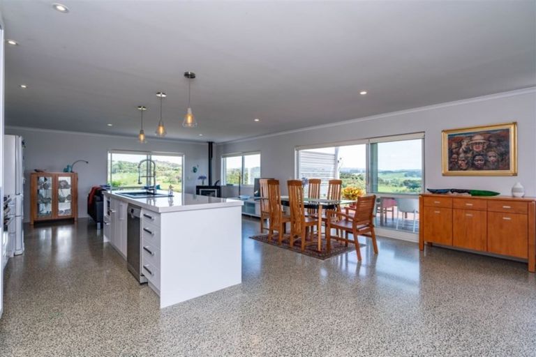 Photo of property in 52 Daniel Parade, Mangawhai, Wellsford, 0975