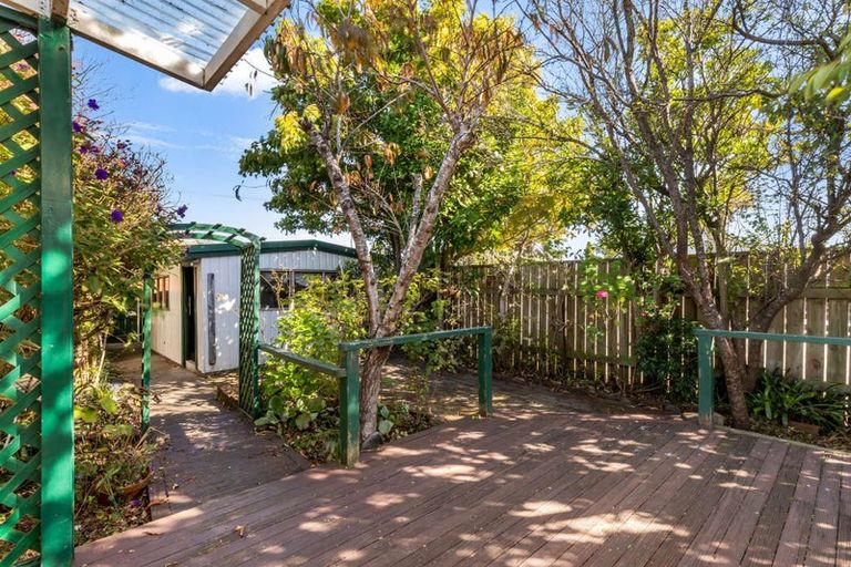 Photo of property in 41 Avenue Road, Foxton, 4814