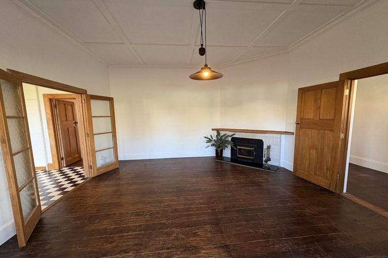 Photo of property in 61 Wellesley Road, Napier South, Napier, 4110