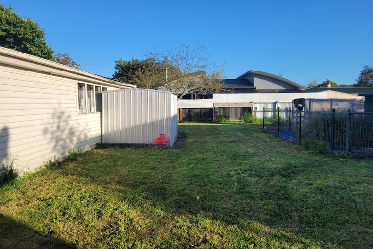 Photo of property in 40 Paterson Avenue West, Pukekohe, 2120