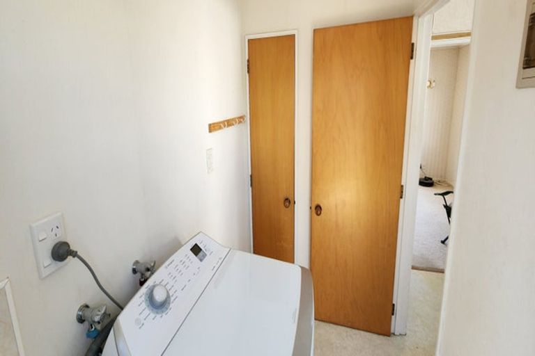 Photo of property in 11 Te Ngaere Place, Merrilands, New Plymouth, 4312