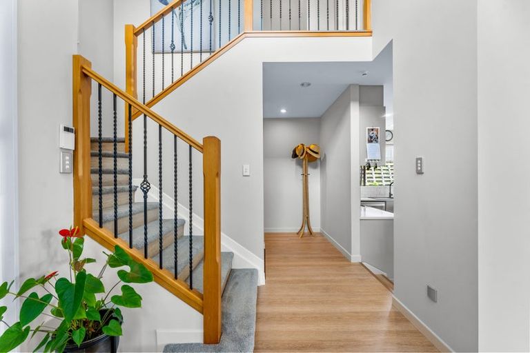 Photo of property in 2 Treetops Way, Bayview, Auckland, 0629