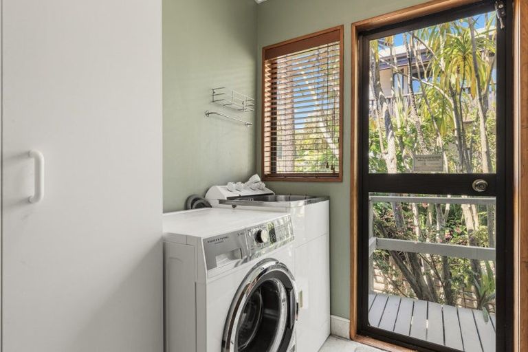Photo of property in 125 Waitaha Road, Welcome Bay, Tauranga, 3112
