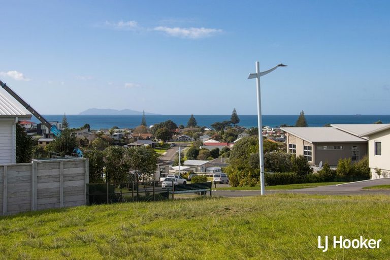 Photo of property in 24 Tohora View, Waihi Beach, 3611