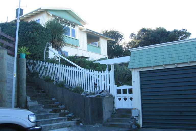 Photo of property in 14 Corry Avenue, Bluff Hill, Napier, 4110