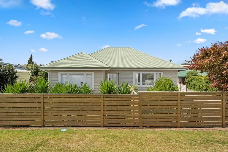 Photo of property in 11 Stewart Street, Te Puke, 3119
