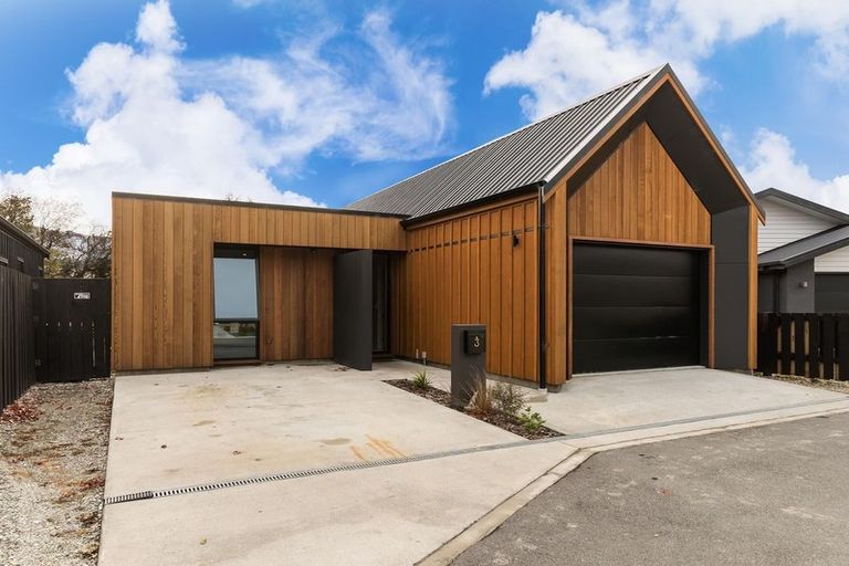 Photo of property in 3 Bathans Lane, Lake Hayes, Queenstown, 9304