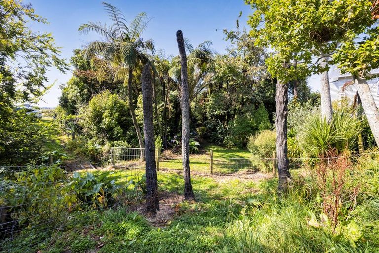 Photo of property in 1491 Eltham Road, Kaponga, Hawera, 4679
